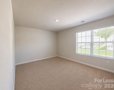 8100 Derby Woods Lane - Photo Thumbnail 13