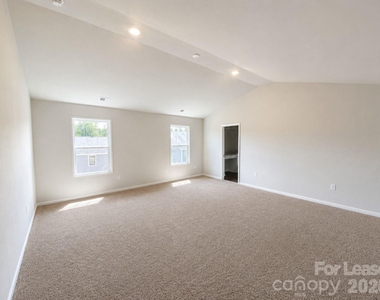 8100 Derby Woods Lane - Photo Thumbnail 7