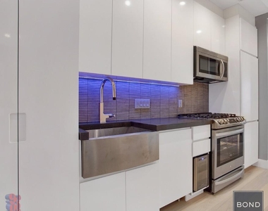 195 Stanton Street - Photo Thumbnail 4