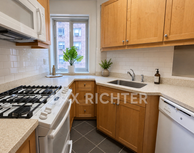 E 20th St - Photo Thumbnail 6