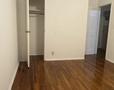 98-4 23rd Avenue - Photo Thumbnail 3