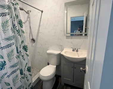 20-11 Grove Street - Photo Thumbnail 8