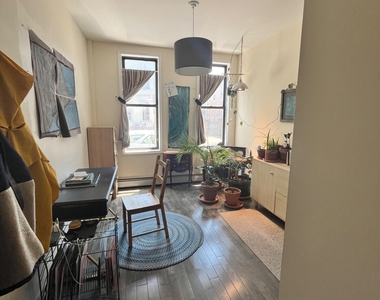 20-11 Grove Street - Photo Thumbnail 7