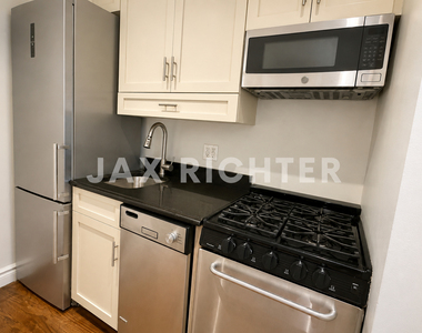 3rd Avenue - Photo Thumbnail 7
