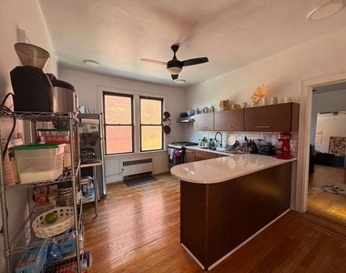 78 Oak Street - Photo Thumbnail 4