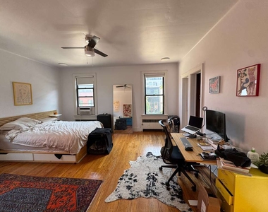 78 Oak Street - Photo Thumbnail 7