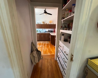 78 Oak Street - Photo Thumbnail 12
