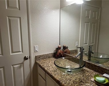12534 Doral Street - Photo Thumbnail 6