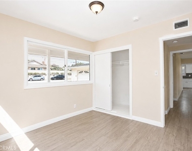 1290 Brightwood Street - Photo Thumbnail 10