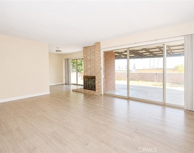 1290 Brightwood Street - Photo Thumbnail 2