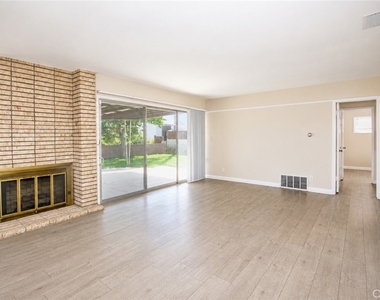 1290 Brightwood Street - Photo Thumbnail 7