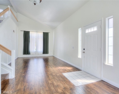 2154 Saddleback - Photo Thumbnail 2