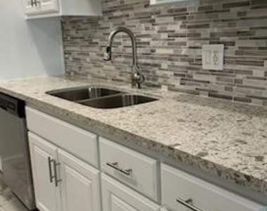 4533 Colbath Avenue - Photo Thumbnail 15