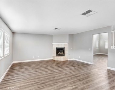 31804 Empresa - Photo Thumbnail 5