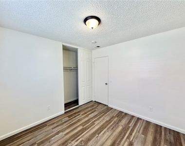 24690 Rugby Lane - Photo Thumbnail 18