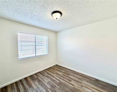 24690 Rugby Lane - Photo Thumbnail 19