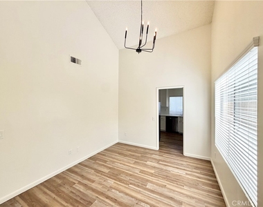 24690 Rugby Lane - Photo Thumbnail 5