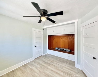 41861 Acacia Avenue - Photo Thumbnail 21