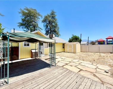 41861 Acacia Avenue - Photo Thumbnail 23