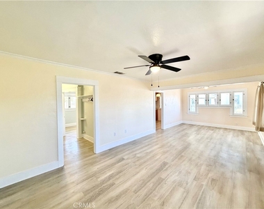 41861 Acacia Avenue - Photo Thumbnail 4