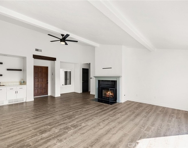 1232 La Paloma Glen - Photo Thumbnail 8