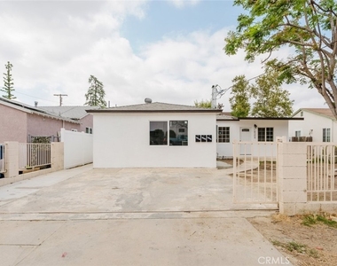 18310 Gresham Street - Photo Thumbnail 1