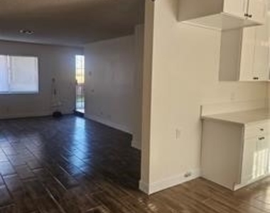 45419 10th W - Photo Thumbnail 3