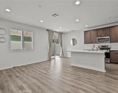 14610 Isla Vista - Photo Thumbnail 2