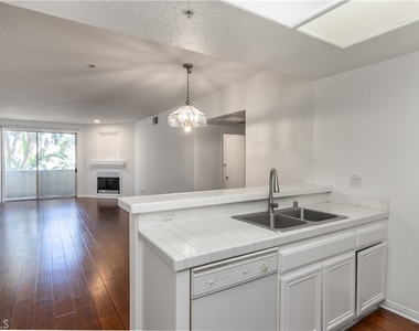 16940 Chatsworth Street - Photo Thumbnail 3