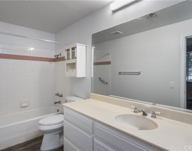 16940 Chatsworth Street - Photo Thumbnail 9