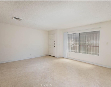 18631 Collins Street - Photo Thumbnail 1
