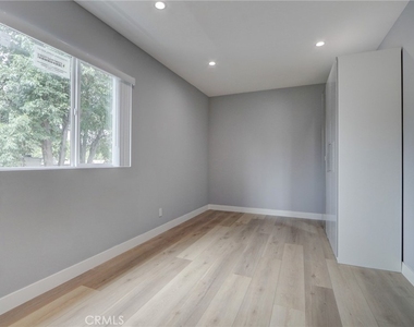 7744 Ostrom Avenue - Photo Thumbnail 16