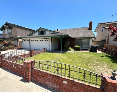 8252 Suffield Street - Photo Thumbnail 1