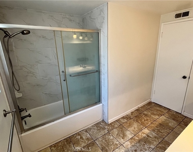 8252 Suffield Street - Photo Thumbnail 10