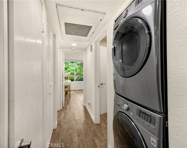 22709 Lakeway Dr - Photo Thumbnail 14