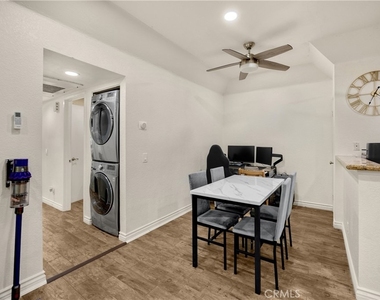 22709 Lakeway Dr - Photo Thumbnail 9