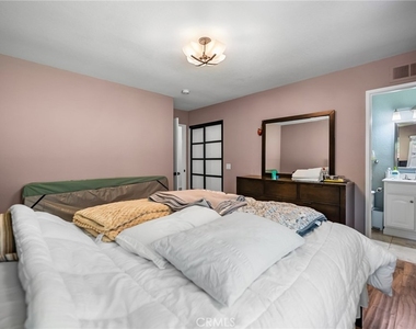 1315 Albariza Place - Photo Thumbnail 14