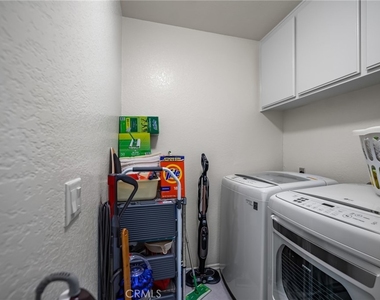 1315 Albariza Place - Photo Thumbnail 11