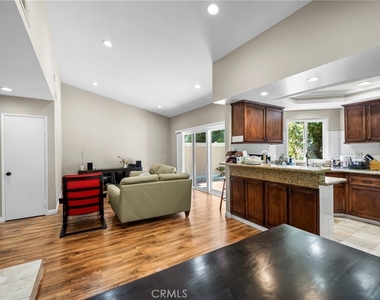 1315 Albariza Place - Photo Thumbnail 6