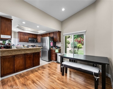 1315 Albariza Place - Photo Thumbnail 7