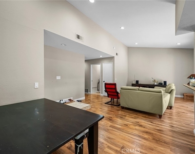 1315 Albariza Place - Photo Thumbnail 5