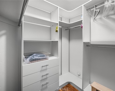 1315 Albariza Place - Photo Thumbnail 17