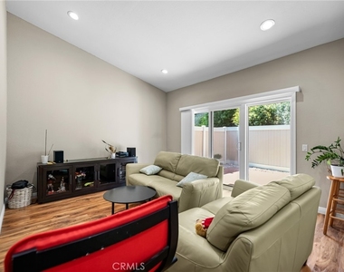 1315 Albariza Place - Photo Thumbnail 1