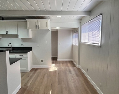 3209 W 110th Street - Photo Thumbnail 1
