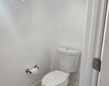 1662 E 60th - Photo Thumbnail 15