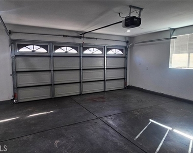 1662 E 60th - Photo Thumbnail 16