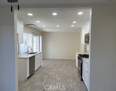 7841 Nancy Circle - Photo Thumbnail 6