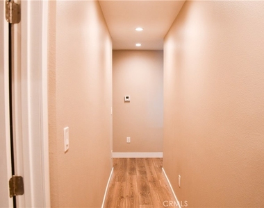 874 N Orange - Photo Thumbnail 24