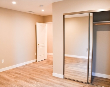 874 N Orange - Photo Thumbnail 18