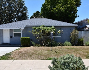 874 N Orange - Photo Thumbnail 43